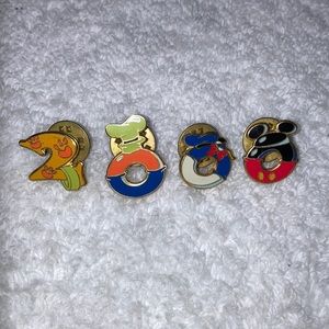 Disney Fab Four Character Icons Pin Set 4 Pin Mickey Goofy Pluto Rare **
